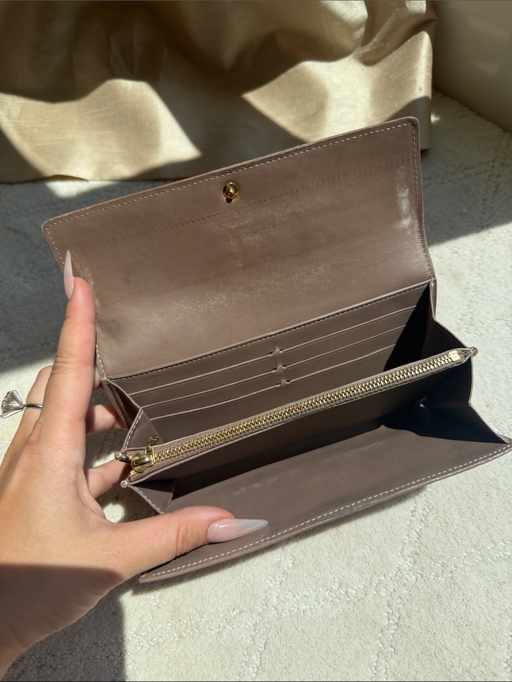 Louis Vuitton Gold Monogram Wallet - Picture 3 of 7
